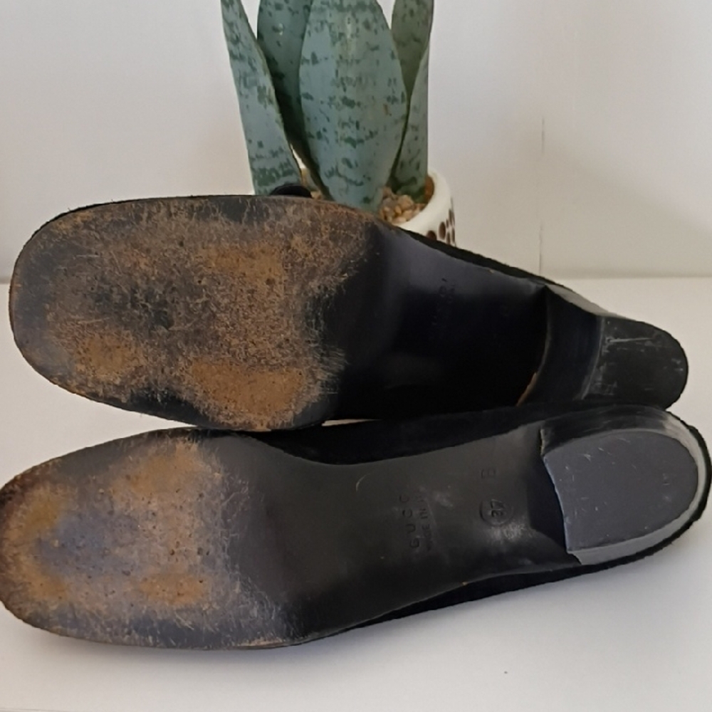 Vintage Gucci Black Heeled Loafers with Gold Accent Womens Size 37 B Shoe - Picture 13 of 15